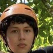 Soy estudiante de Ingeniería Matemática, poseo un sólido conocimiento en el campo, desde primaria a nivel universitario.